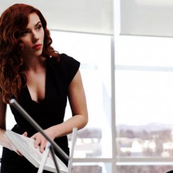 NEW Picture of Natasha Romanoff in Iron Man 2