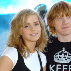 ‘Rupert Grint’ Catches Swine Flu & Kisses ‘Emma Watson’