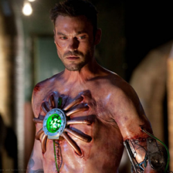 SMALLVILLE: Metallo – Synposis And Clip