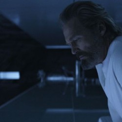 The Dude Sees All! Jeff Bridges In New TRON Legacy Image