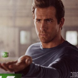 First Look: Green Lantern – Reynolds, Lively, Robbins, Sarsgaard and Bassett