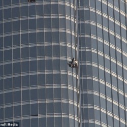 Photos of Tom Cruise Suspended Almost 3000 Ft In The Air for Mission: Impossible – Ghost Protocol