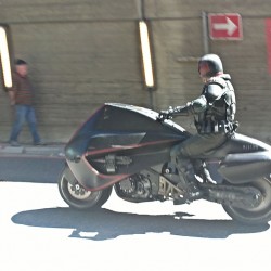 DREDD: Set Photo Of Karl Urban’s Judge On The Lawmaster Motorcycle