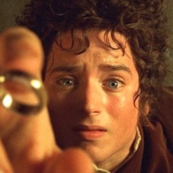 Elijah Wood To Return for THE HOBBIT