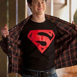 SMALLVILLE: Spoiler – Who Isn’t Who They Think They Are?