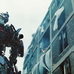 Transformers: Dark of the Moon – NEW TV Spots and Movie Images