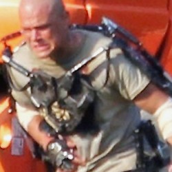 ELYSIUM: Spy Pics of Matt Damon In Neill Blomkamp’s Secretive Film