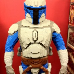 Pic of the Day: Lifesize Lego Mandalore