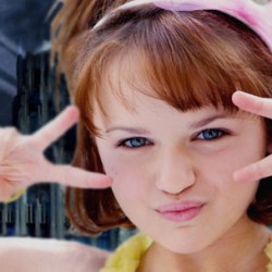 Actress Joey King Drops A Spoiler About THE DARK KNIGHT RISES