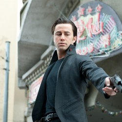 First Look: Joseph Gordon-Levitt In Rian Johnson’s Sci-Fi Thriller LOOPER