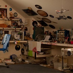 First Look at Ender’s Room from the Set of ENDER’S GAME