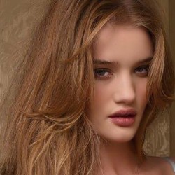 Rosie Huntington-Whiteley Joins the Cast of Mad Max: Fury Road