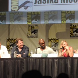 Comic-Con 2012: FRINGE Panel Releases Season 5 Trailer and – Maybe a Movie?