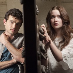 BEAUTIFUL CREATURES Media Roundup Including a New Trailer and TV Spot