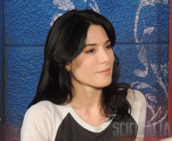 SDPT 12 Defiance tour Jaime Murray