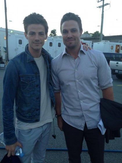 Arrow Stephen Amell Grant Gustin Flash