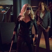 Arrow 217 016 Black Canary and Laurel