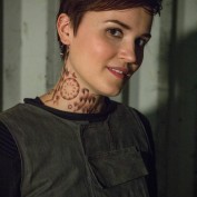 divergentstill12