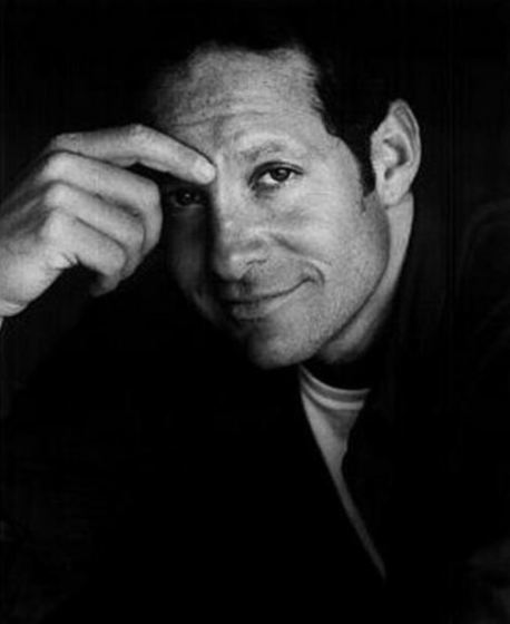 Steve Guttenberg