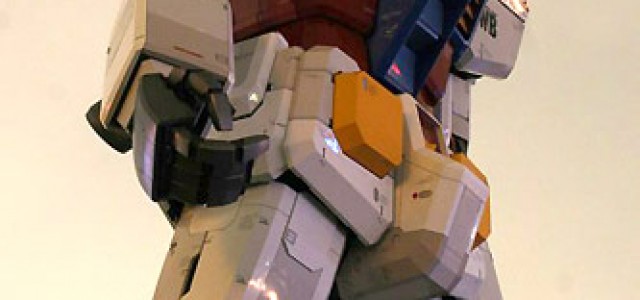 Gundam Suit Attacks Tokyo!
