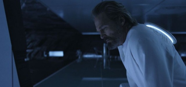 The Dude Sees All! Jeff Bridges In New TRON Legacy Image
