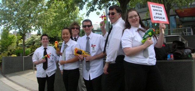 The Nerd Herd Takes Their CHUCK Support To The Streets. Is Love Of The Show Viral?