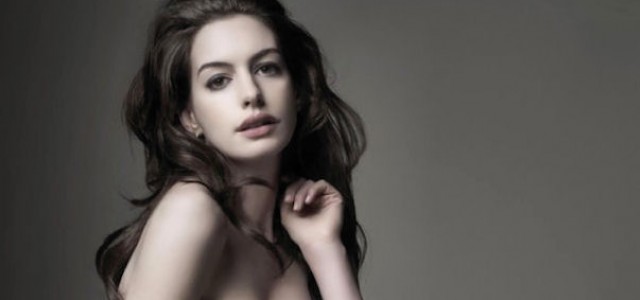 The Dark Knight Rises: Set Pictures of Selina Kyle In Action