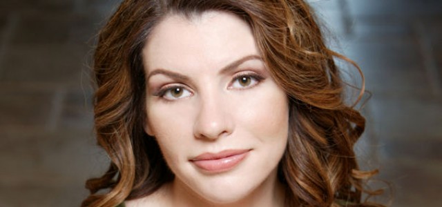 Stephenie Meyer Teases About More Twilight Books… and About Mermaids