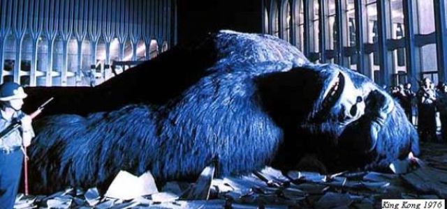 GRRM Announces the Completion of A DANCE WITH DRAGONS, Does it All Cryptic-Like