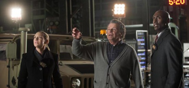 FRINGE Spoiler: Tonight’s Season Finale Will Be The End For One of The Characters
