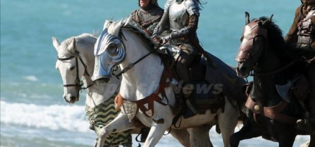Snow White and the Huntsman: Set Pics and Video of a Battle Ready Kristen Stewart
