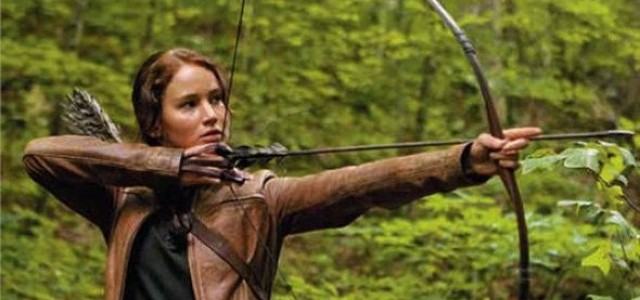 The Hunger Games: New Image of a Bow Wielding Katniss Everdeen