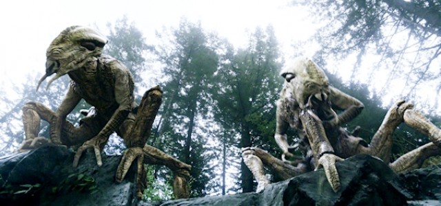 Featurette on FALLING SKIES Unanswered Questions and More Before the Next Can-Barely-Wait-Episode