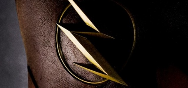 Look! It’s FLASH! See the First Pic of Grant Gustin in Costume for The CW Pilot